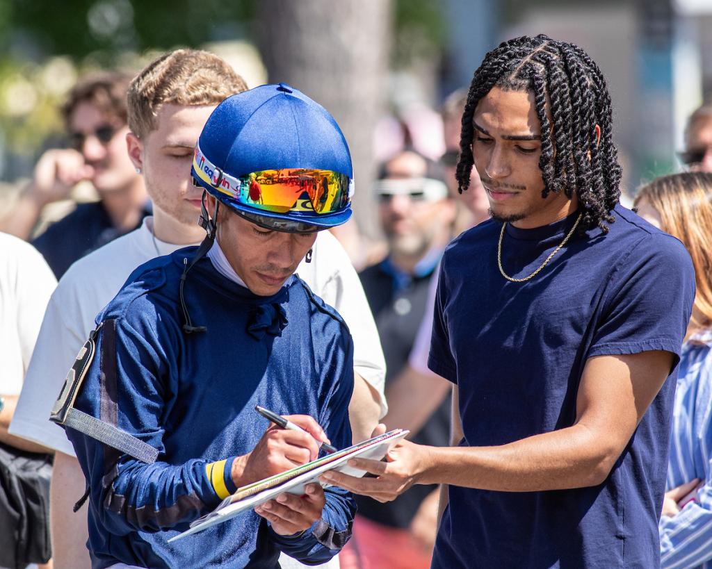 SLIDESHOW: Incredible Atmosphere, Competition at Saratoga for Travers ...