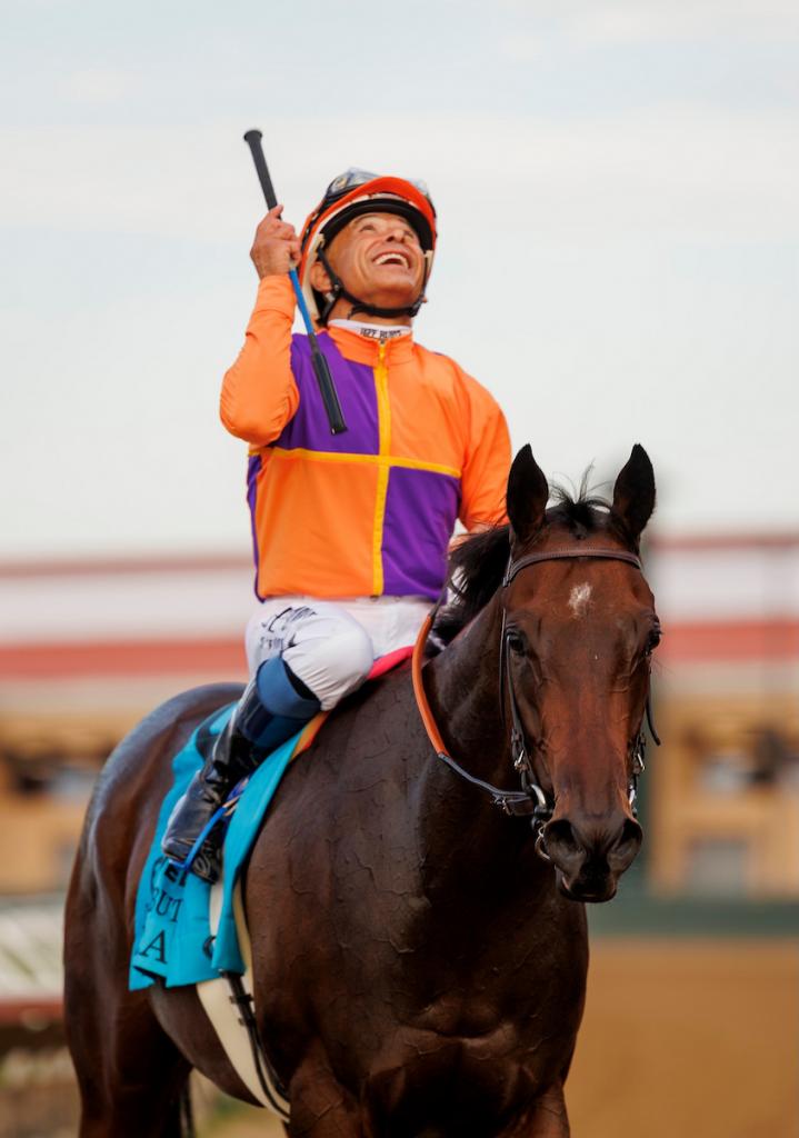 Smith after winning 2023 Del Mar Debutante with Tamara. (Eclipse Sportswire)