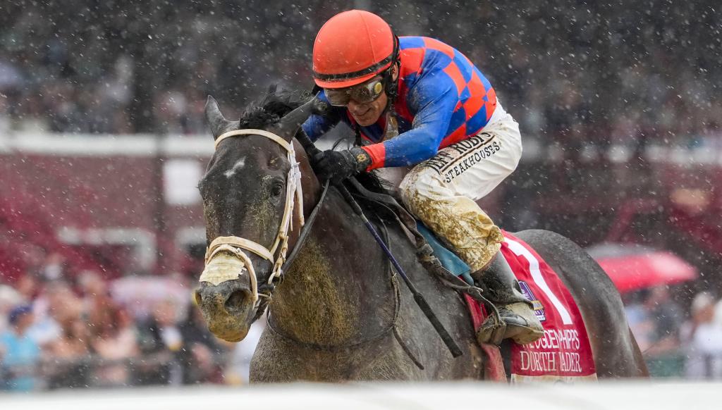 Ogden Phipps Stakes winner Dorth Vader (Eclipse Sportswire)