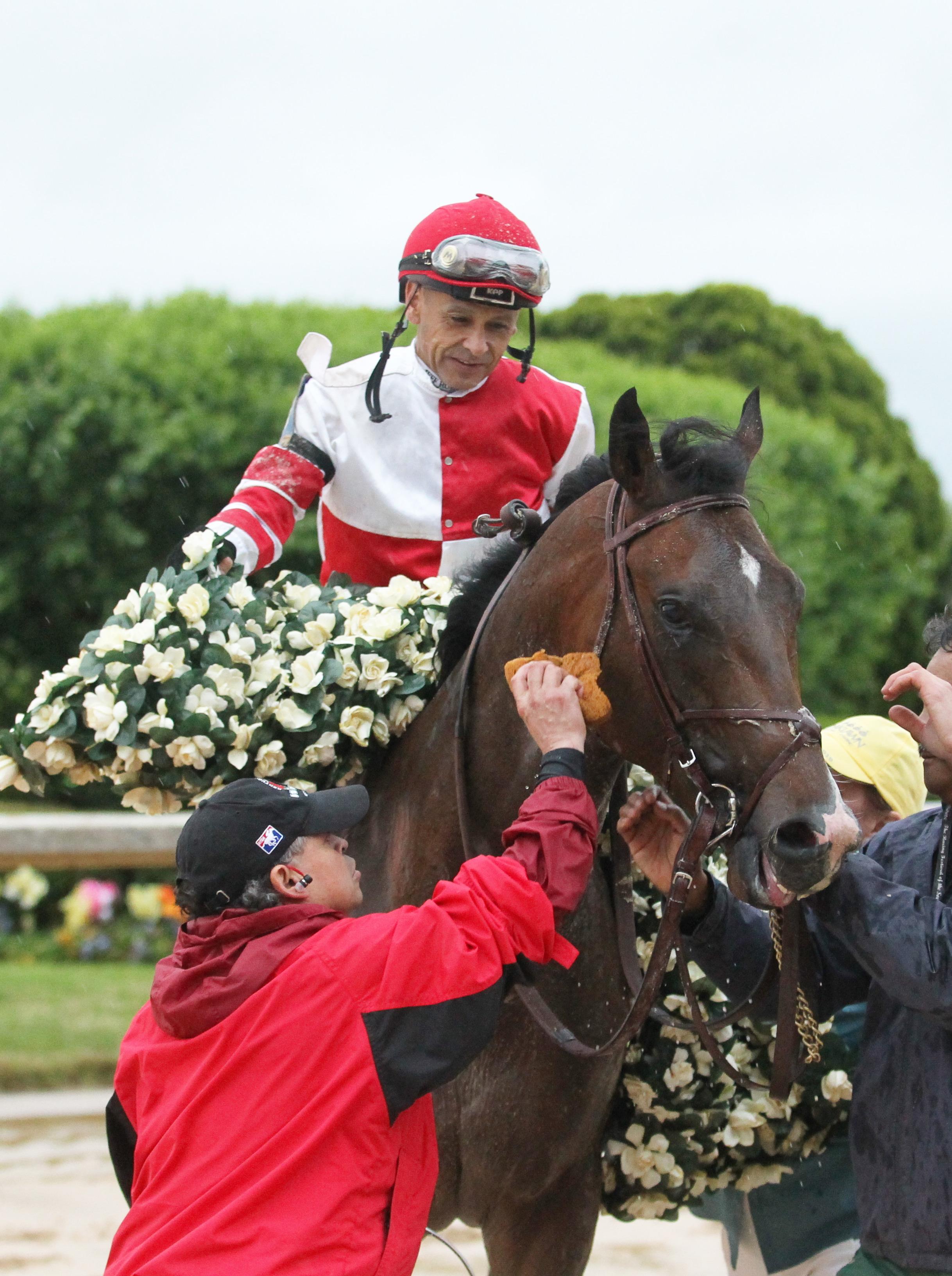 Omaha Beach and Mike Smith after winning the 2019 Arkansas Derby. (Eclipse Sportswire) Omaha Beach and Mike Smith after winning the 2019 Arkansas Derby.